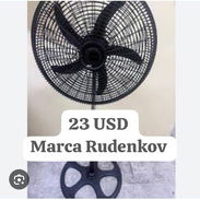 Ventilador de pedestal marca RUDENKOV - Img 55237556