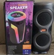 Vendo bocinas nuevas en caja - Img 50307013