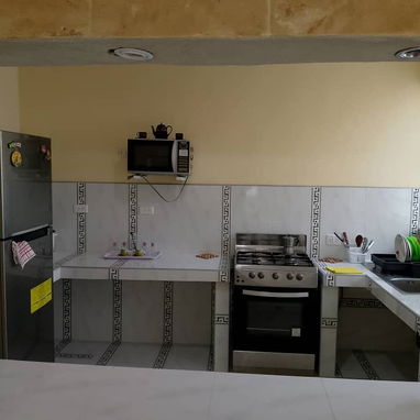 Se alquila casa independiente en el corazón del Vedado, disponible desde el 12 de abril de 2026. - Img 118568417