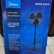 🍃LA OPCIÓN PERFECTA PARA SU ESTACIÓN DE ENERGÍA 🍃 VENTILADOR DE PEDESTAL MIDEA - 110V/60HZ Y SOLO 32W DE CONSUMO. TL 5 - Img 57218837
