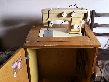 Máquina de coser chayka , plancha para ropa, secadora cabello - Img 66937193