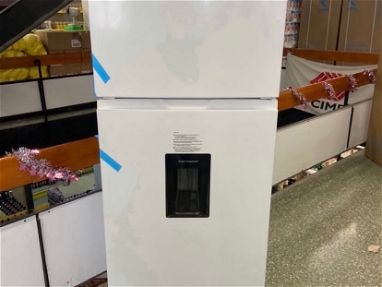 Refrigeradores Royal de 11.7pies con dispensador - Img 65693367