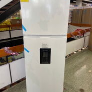 Refrigerador Royal con dispensador de 11.7pies - Img 45152068