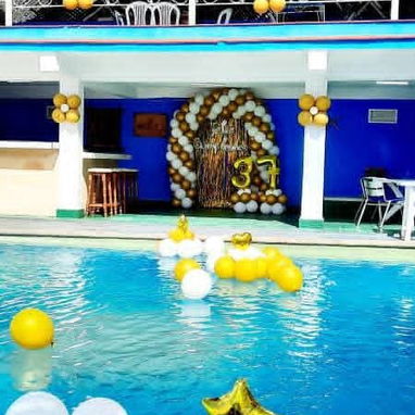Decoraciones especiales para fiestas en piscinas - Img 122382710