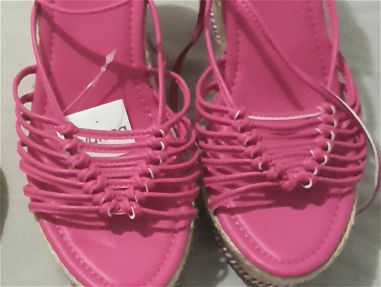 Se venden zapatos mujer bermudas licras jeans short tenis52661331 - Img 66921137
