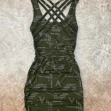 Vestidos de Letra y Mangas sueltas - Img 124843410