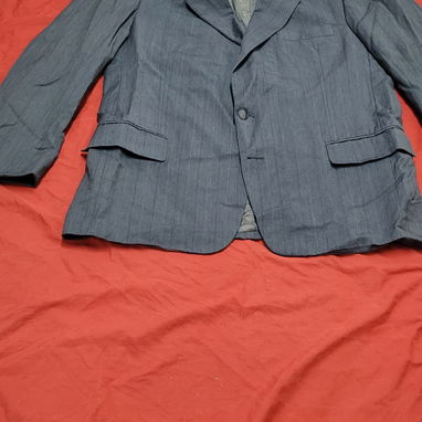 SE VENDEN PULLOVER DE HOMBRE Y BLAZER DE USO PERO IMPECABLES. VEDADO MENSAJERÍA ADICIONAL SI DESEA 53614857 - Img 123206247