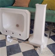 Se vende lavamanos con pedestal y toallero - Img 45848861