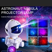 Proyector de luz. Lámpara de Astronauta con galaxia ideal para ambientar el cuarto 💎 - Img 55854808