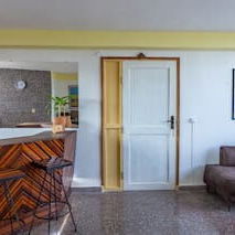Cod.Z 🔑 Alquiler Independiente en Vedado | 3 Cuartos | Capacidad 6 Personas | Limpieza Incluída 🧹 - Img 119485695