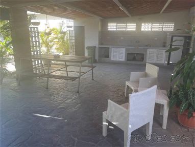 Se renta casa en Varadero con piscina y a una cuadra de la playa - Img 67577163