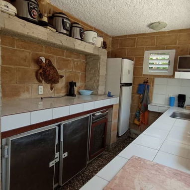 Casa de Renta con Piscina en la Playa de Guanabo - 6/10