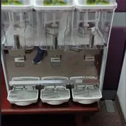 Juguera de 3 tanques de 12 litros cada uno nueva en caja - Img 54658424