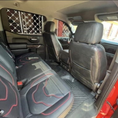 GMC Sierra Elevation 4X4 2021. Gasolina, cama larga - 2/4