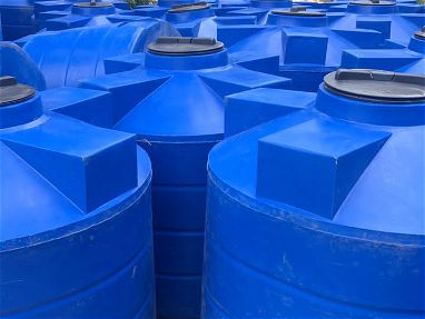Tanque de agua plástico de varias medidas de alta calidad son nuevos 💯⚡⚡ TANQUE DE AGUA PLÁSTICO DE ALTA CALIDAD SON NU - Img 67293079