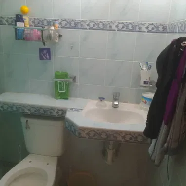 En venta linda casa independiente estilo colonial con espacio para garaje en excelente zona de Santos Suárez. - Img 115663486