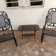 SILLONES TRADICIONALES EN NEGRO CON MESITA - Img 57016813