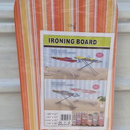 Tabla de Planchar con Soporte para Plancha Precio: 45 USD mensajeria x un costo adicional o recogida en Vedado - Img 57103213