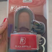 Candado de Acero Impermeable Black Buffalo (70MM) – ¡Máxima Seguridad! - Img 55299009