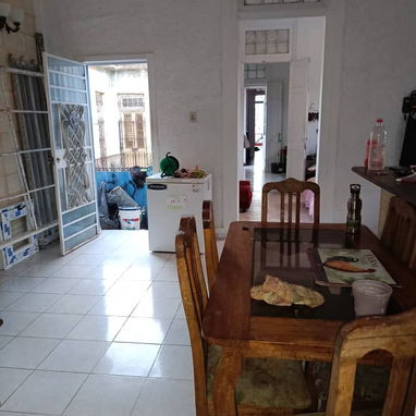 Vendo 🏠 🏠en una misma propiedad totalmente amueblada+Peugeot 309 ,Zona súper centrica!! - Img 125974620