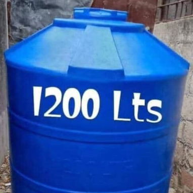 Tanques de agua 1200 lt en 125 mil contamos con mensajería gratuita en toda la Habana - Img 114364365