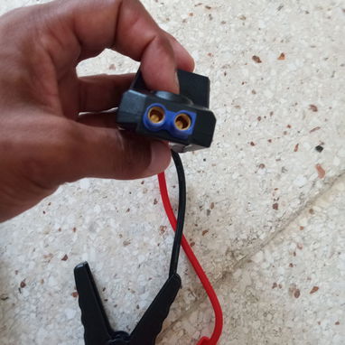 Cargador portátil para batería de carro y teléfonos y es un compresor y tiene lámpara led - 5/10