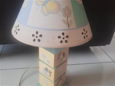 Lámpara de mesa para niños - Img 67096290
