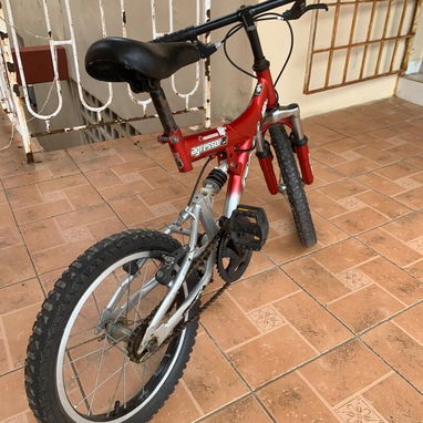 Bicicleta de niño de uso pero en perfecto estado - Img 123137977