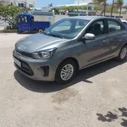 Kia Soluto 2025 Nuevo con sus nylon y accesorios, listo para traspaso en 23000 usd - Img 56087465