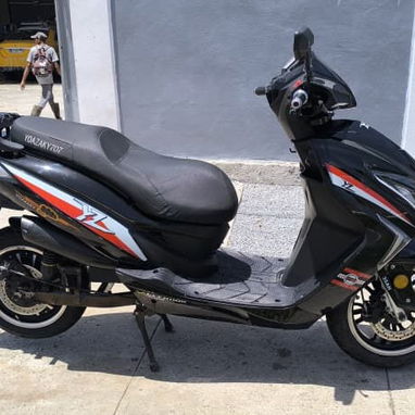 Vendo moto eléctrica Yoazaki 2024 - 3/7