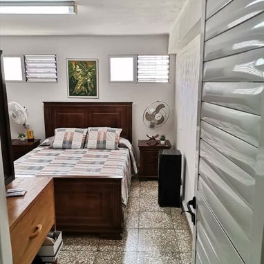 Venta de Apartamento en Miramar, Playa, La Habana  Se ofrece en venta un cómodo y bien conservado apartamento !!! - Img 107163858