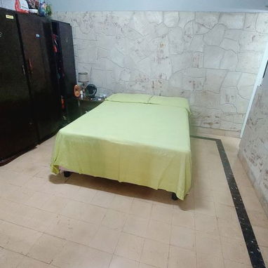 APARTAMENTO EN EL VEDADO,  PLANTA BAJA Y PUERTA A CALLE. - Img 121190363