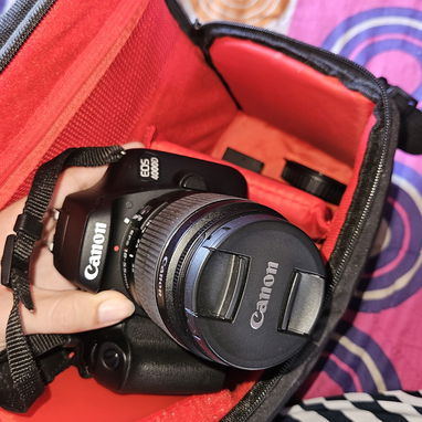 VENDO CÁMARA CANON EOS 4000D + KIT COMPLETO - 2/4
