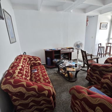 🏡 SE VENDE APARTAMENTO EN PISO 12, CENTRO HABANA, 4 habitaciones, elevador 24/7 - Img 120931857