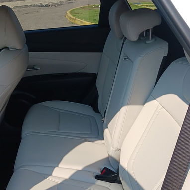 Vendo o negocio yhunday tuccosn del 2025 con 500 millas nada más - Img 105486135