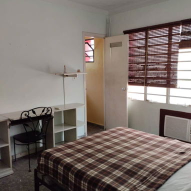 Apartamento de 2/4 Nuevo Vedado. Renta lineal - Img 121002882