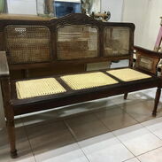 Vendo sofá antiguo en muy buen estado, reparado - Img 45505780