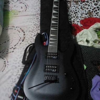Guitarra Jackson es un cañon vendo o cambio por otra - Img 122975683