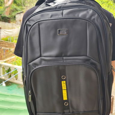 Mochilas grandes ORIGINALES DE LA RECONOCIDA MARCA *CLASSIC AMERICAN* 🎒 - Img 118808991