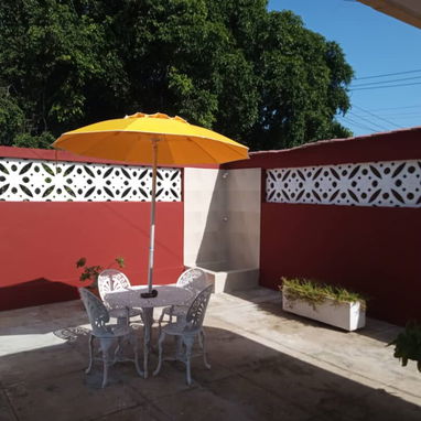 Propiedad en guanabo a 300 metros de la playa ( pago en euros o equivalente a usd) - Img 122918848