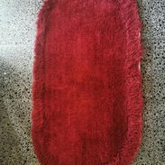 💜Alfombra decorativa peludita ovalada Medida:1.40cm x 73cm Precio: 25 usd - Img 58140549