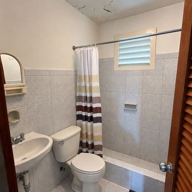 Se vende casa en 10 de octubre - 8/10