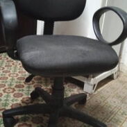 Vendo silla giratoria con brazos perfecto estado trnasporte incluido -53906374 - Img 45634709