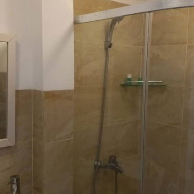Venta de propiedad en plaza  por calle C - Img 119386722
