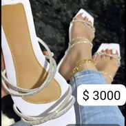 Tacones y sandalias artesanales - Img 57455836
