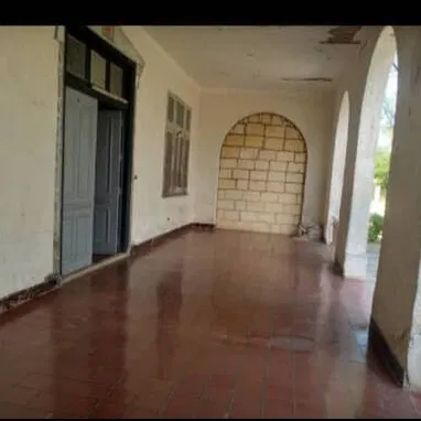 Casaaaaa casonaaaa grande  En matanzas  Wattssap 55432935 Se vende casa ubicada en René Fraga ,consta con portal amplio - 5/6