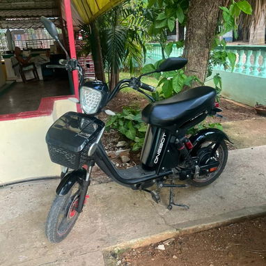 Se vende una bicimoto marca onebot sin batería. Todo en perfecto estado - Img 122934871
