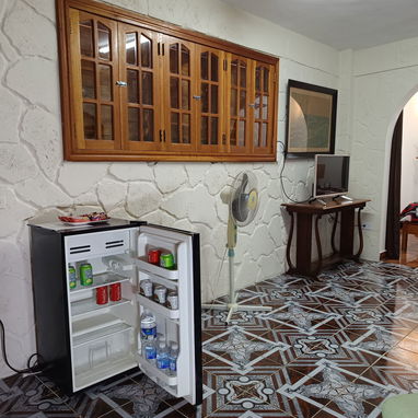 Rento apartamento a cubanos por horas, por noches o por días. Con entrada independiente. - Img 123849112