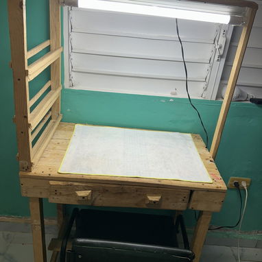 VENDO MESAS DE UÑAS CON ABSOLUTAMENTE TODO PARA EMPEZAR escríbanme al pv para enseñarles todas las fotos - 10/10