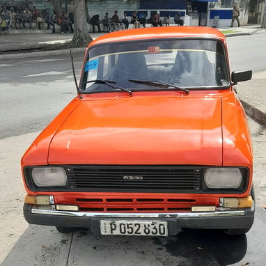 Vendo moskovich naranja 2140 muy sano acabado de chapistear y pintar - Img 126453235
